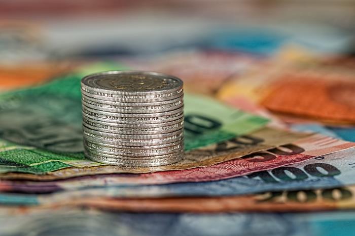 Monety na banknotach